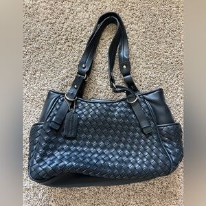 St.Johns Bay genuine leather shoulder bag dark navy almost black